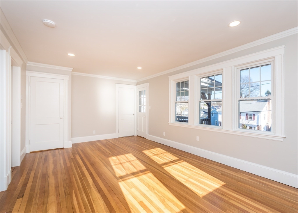 78 Barbara Road, Unit 2 Waltham, MA 02453 - Photo 6 of 15 Gallery Image 6