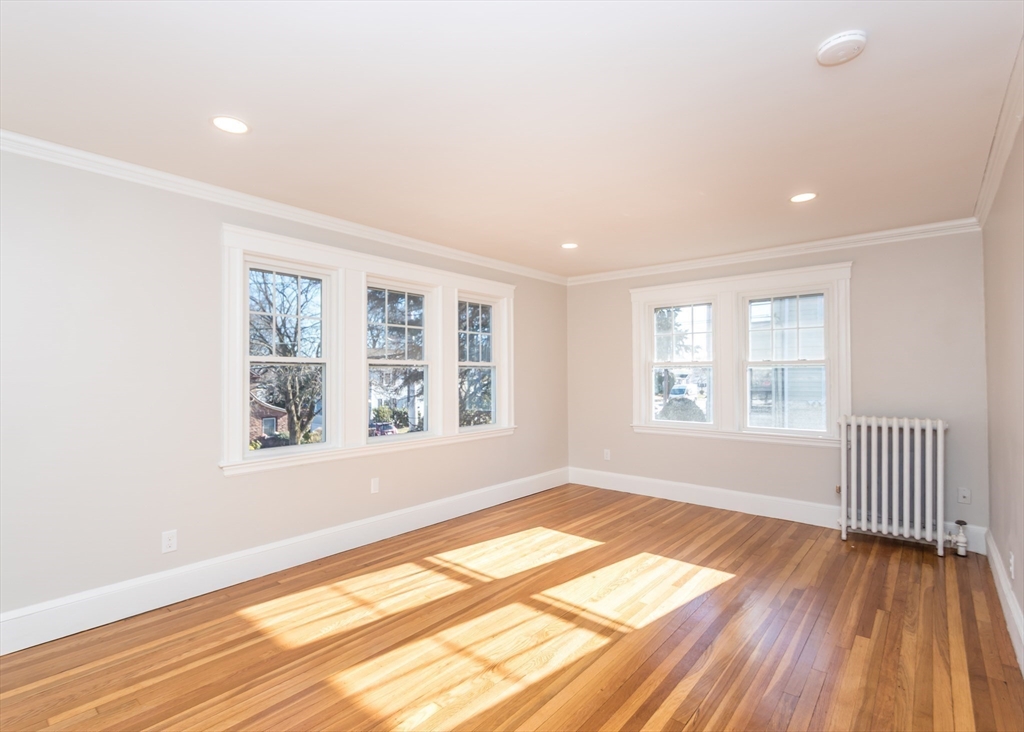 78 Barbara Road, Unit 2 Waltham, MA 02453 - Photo 7 of 15 Gallery Image 7