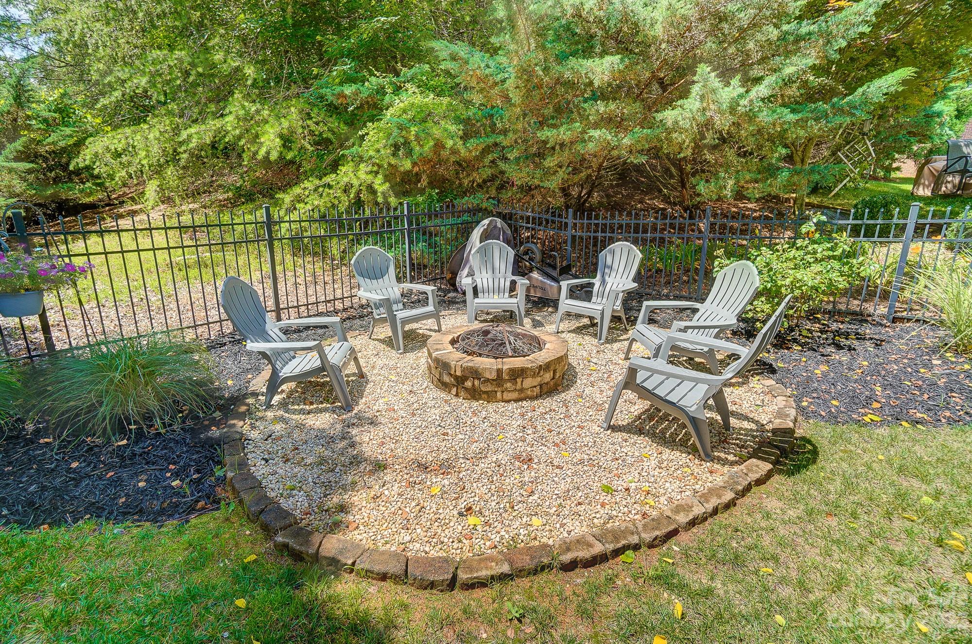 1105 Legacy Lane Fort Mill, SC 29708 - Photo 43 of 43 a view of a backyard with sitting area