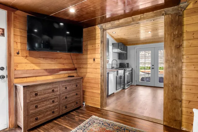 $1,299,000 | 1124 Laurel Street, Santa Cruz, CA 95060