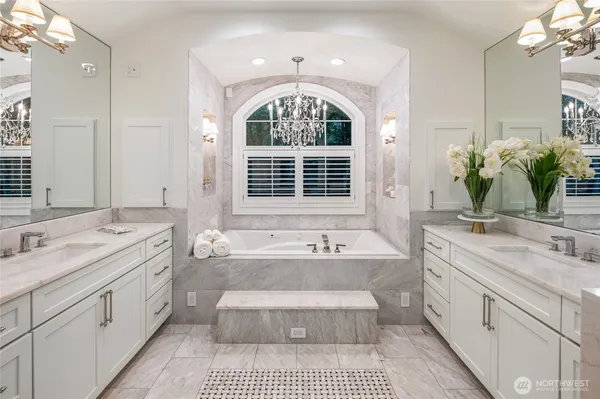 $4,975,000 | 3026 140th Avenue Northeast, Bellevue, WA 98005