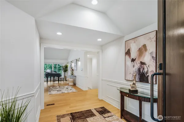$4,975,000 | 3026 140th Avenue Northeast, Bellevue, WA 98005