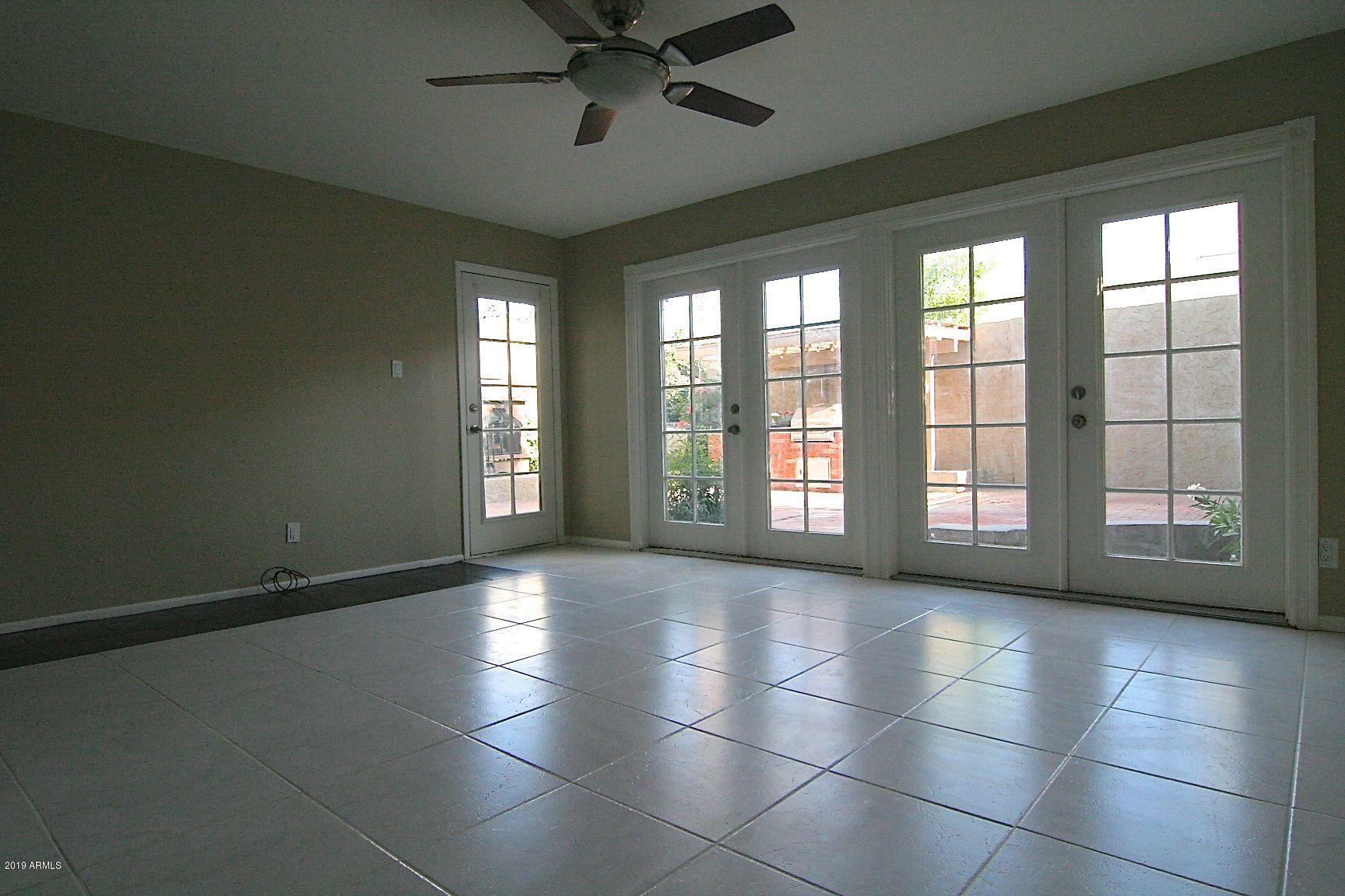 136 West Victoria Square Phoenix, AZ 85013 - Photo 7 of 15 a view of an empty room with a window