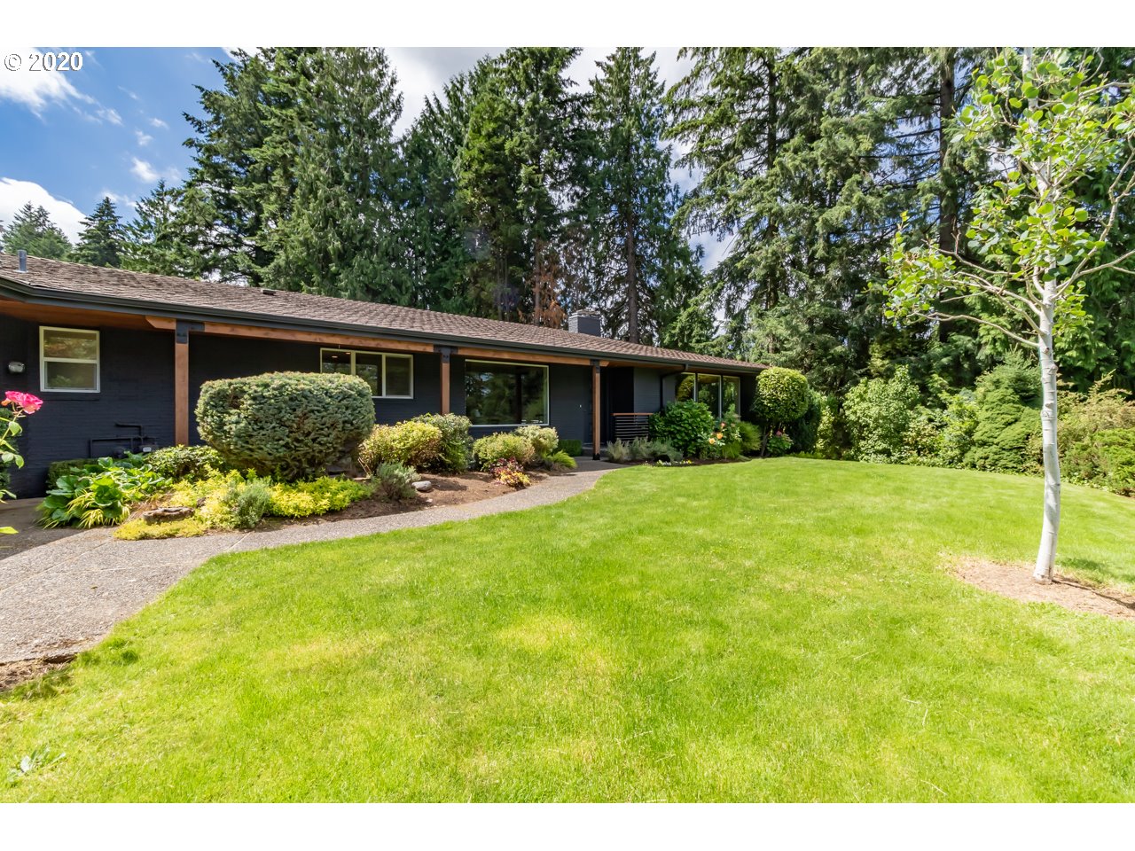 2289 Southwest Humphrey Park Road Portland, OR 97221 - Photo 1 of 32 Gallery Image 1
