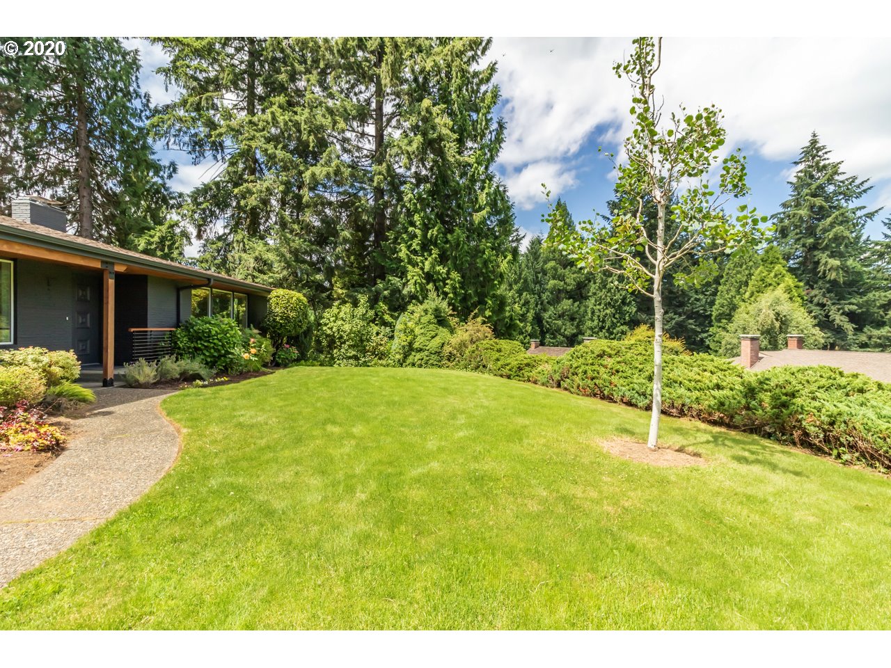 2289 Southwest Humphrey Park Road Portland, OR 97221 - Photo 26 of 32 Gallery Image 26