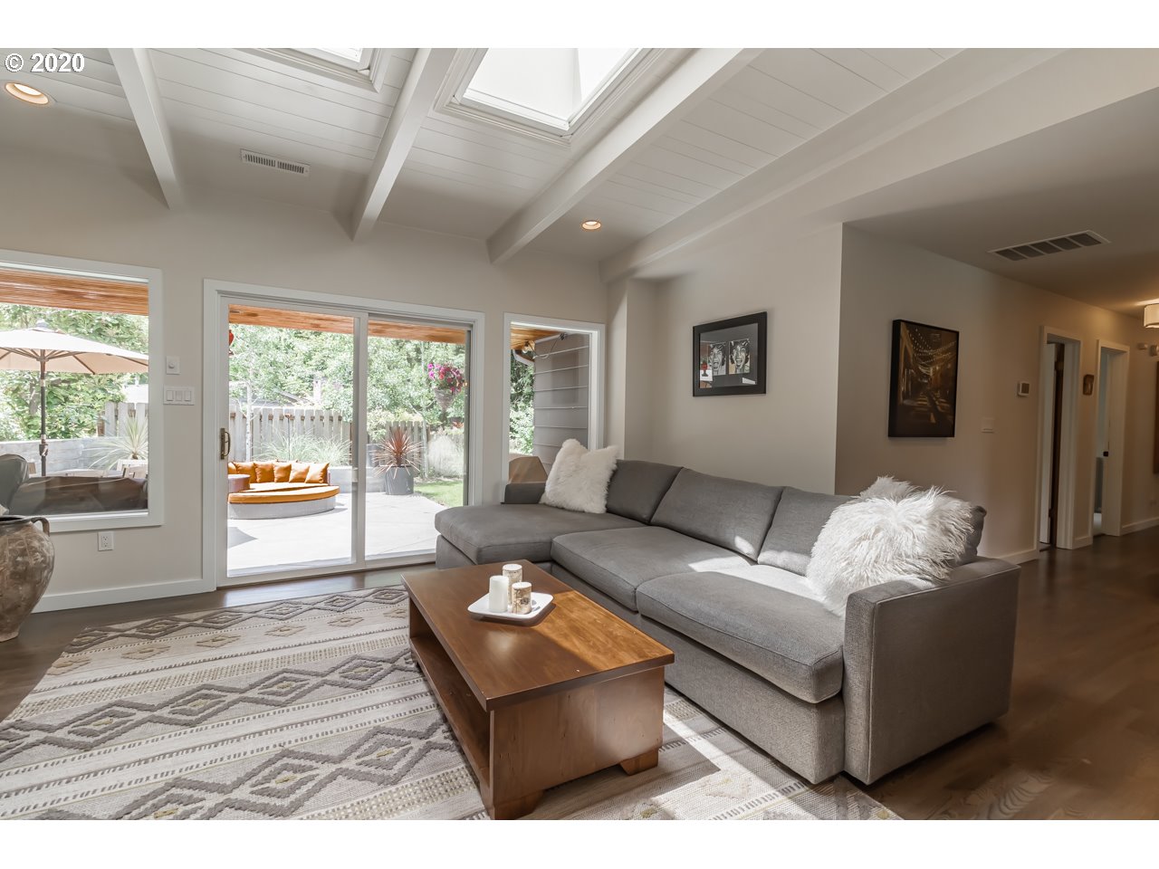 2289 Southwest Humphrey Park Road Portland, OR 97221 - Photo 8 of 32 Gallery Image 8