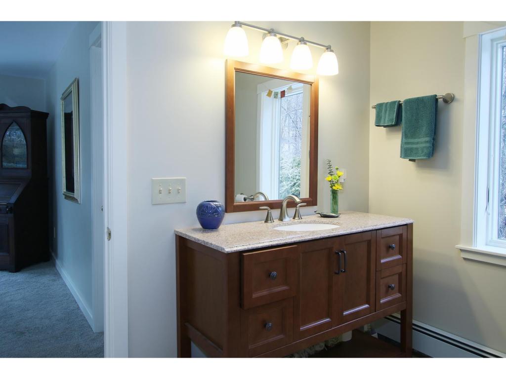 1319 East Hill Road Williston, VT 05495 - Photo 17 of 25