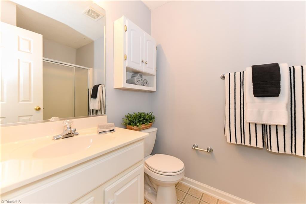 623 Timberline Ridge Lane Winston-Salem, NC 27106 - Photo 18 of 25 Primary bathroom with shower