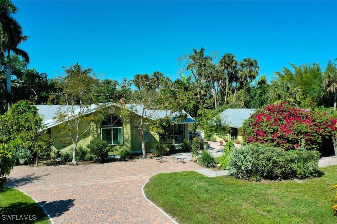 4321 Orange River Loop Road Fort Myers, FL 33905 - Photo 5 of 50 Gallery Image 5
