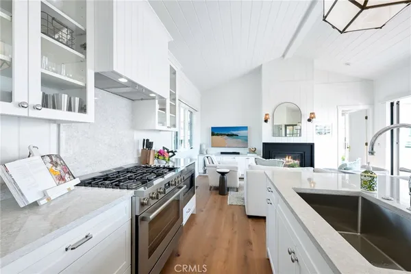 $10,995 | 360 Cliff Laguna Beach, Laguna Beach, CA 92651
