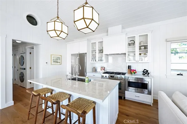 $10,995 | 360 Cliff Laguna Beach, Laguna Beach, CA 92651