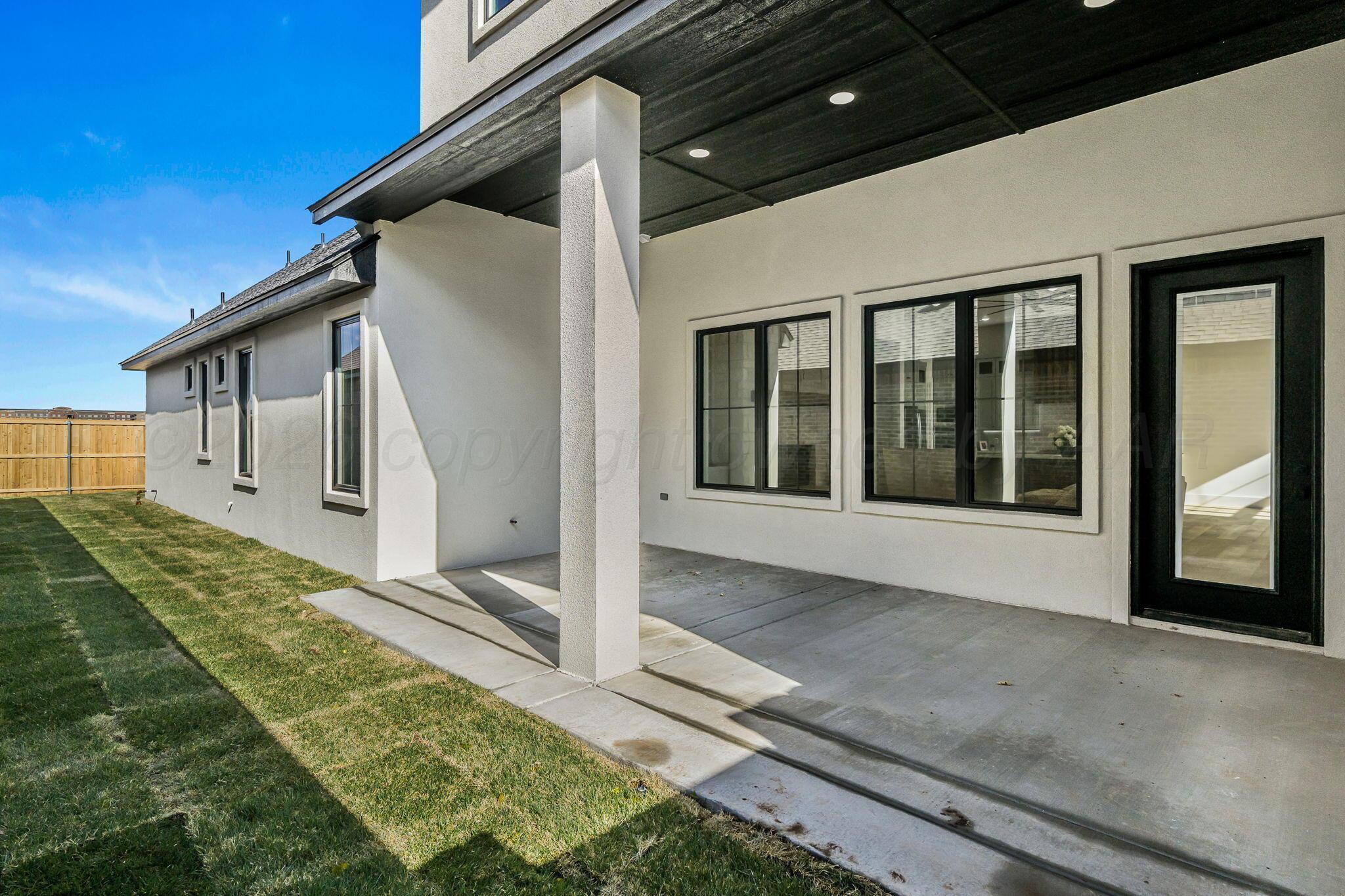 5806 Wesley Road Amarillo, TX 79119 - Photo 27 of 28 5806 Wesley Rd side yard