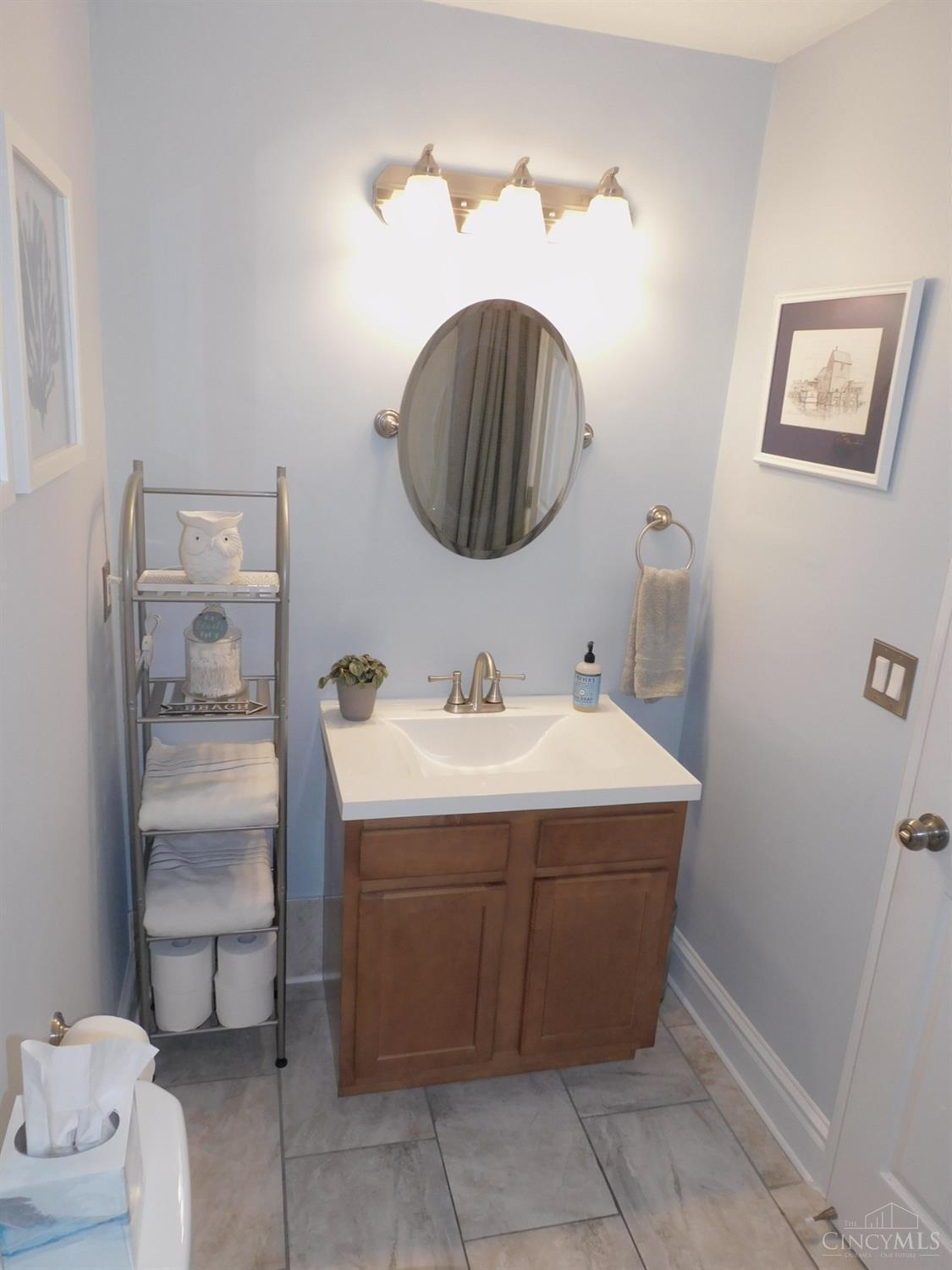 5236 Fox Ridge Cincinnati, OH 45248 - Photo 19 of 28 Gallery Image 19
