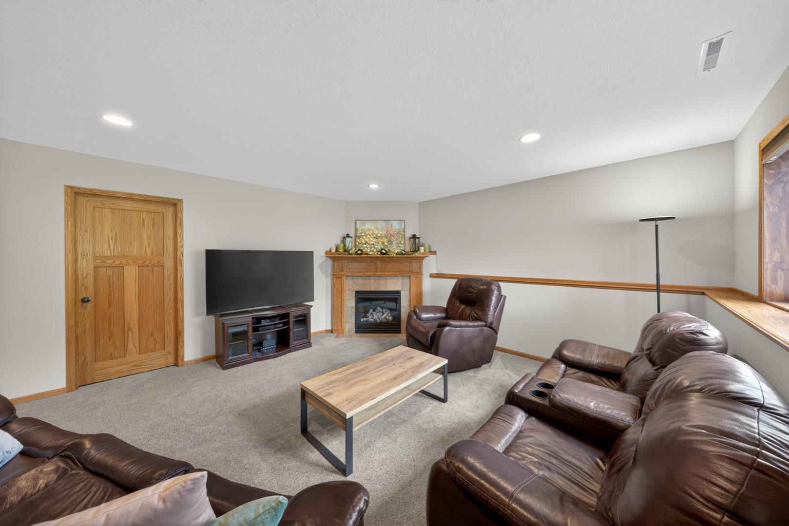 1961 Fieldstone Road Southwest Rochester, MN 55902 - Photo 26 of 41