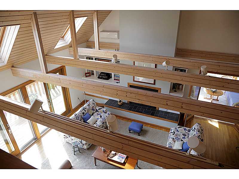 816 East Shore Road Jamestown, RI 02835 - Photo 3 of 24 Living Room. Soaring cathedral ceilings, filled with light!