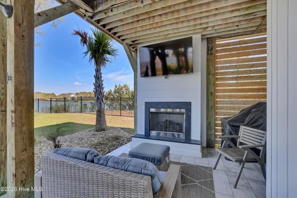 $1,749,000 | 823 Chadwick Shores Drive, Sneads Ferry, NC 28460