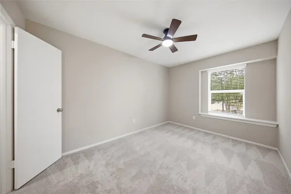 $2,400 | 21 Oldstream Court, The Woodlands, TX 77381