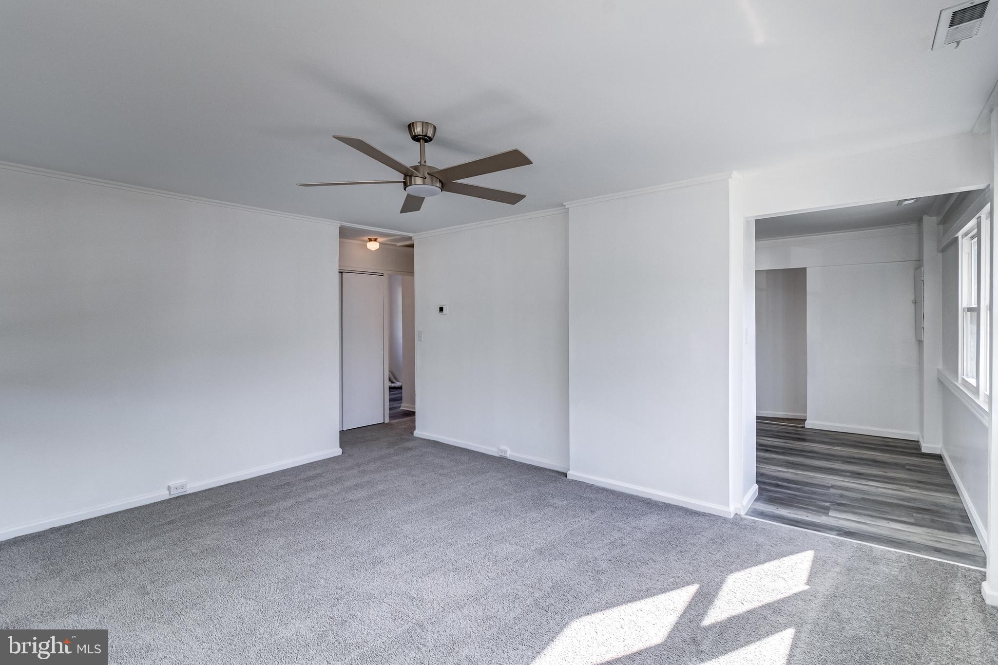 1318 Wilson Point Road Baltimore, MD 21220 - Photo 10 of 26 Living Room