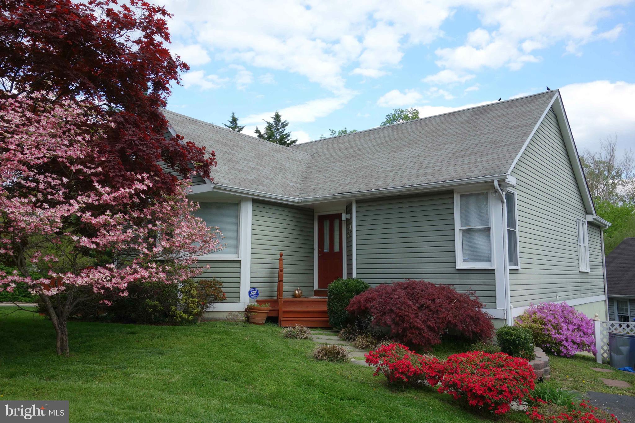10043 Pratt Place Silver Spring, MD 20910 - Photo 22 of 22 Exterior (Front)