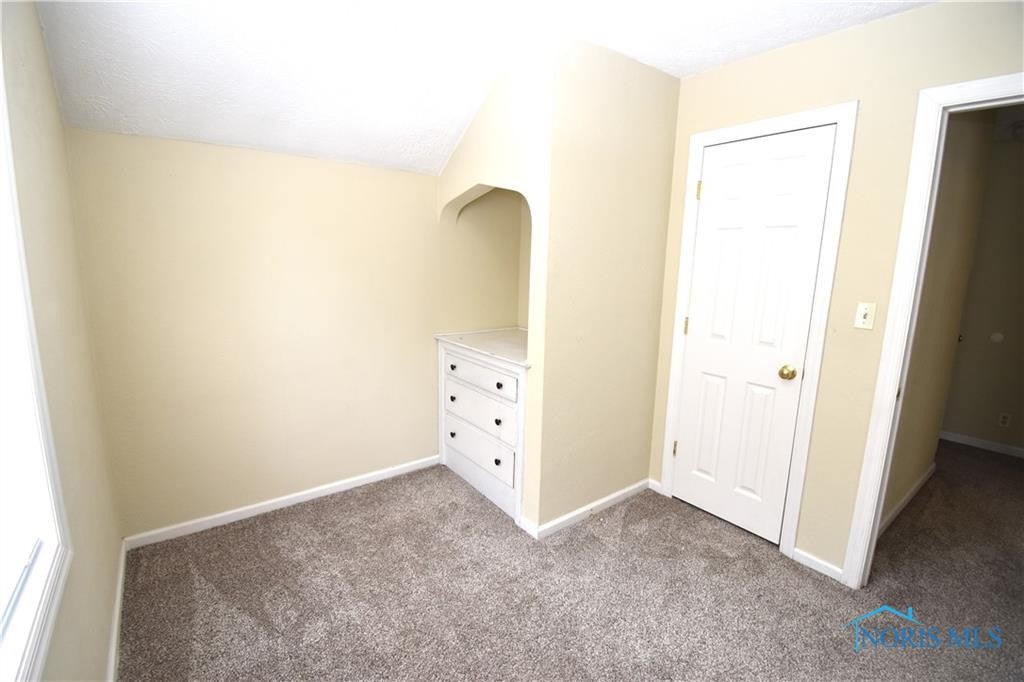 2063 Wyndhurst Road Toledo, OH 43607 - Photo 14 of 15 Gallery Image 14