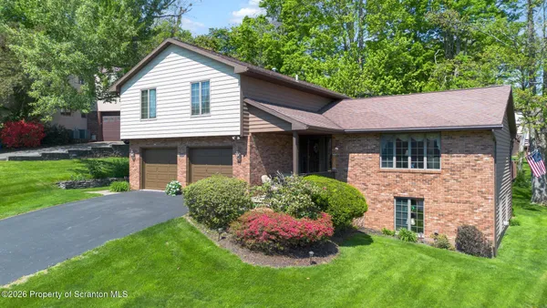 $549,900 | 1307 Oakmont Road, Clarks Summit, PA 18411