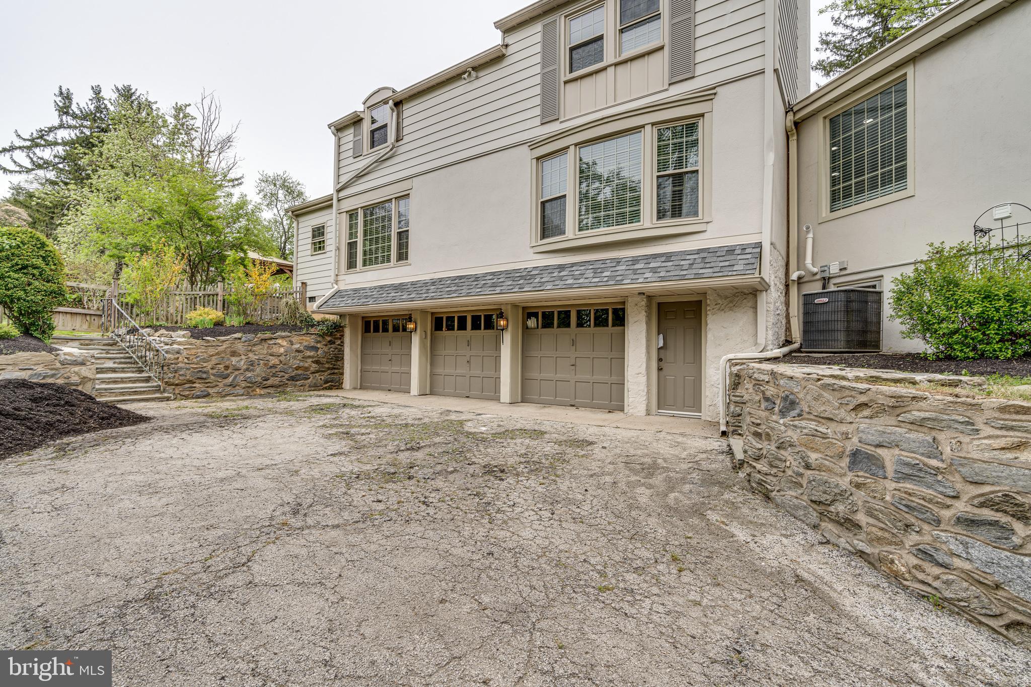 301 Mcclenaghan Mill Road Wynnewood, PA 19096 - Photo 15 of 60 3 Car Garage