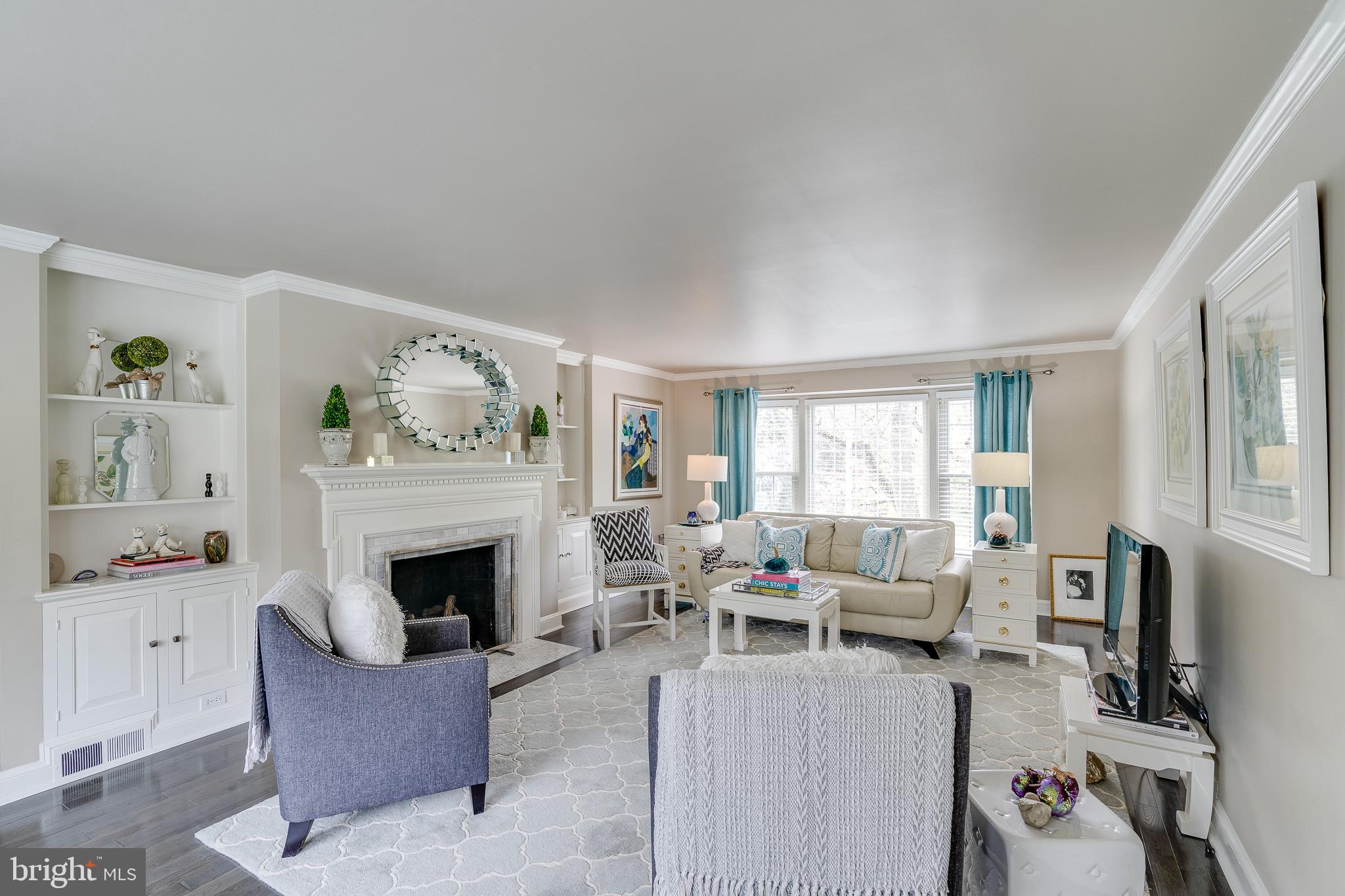 301 Mcclenaghan Mill Road Wynnewood, PA 19096 - Photo 28 of 60 Gorgeous living room!