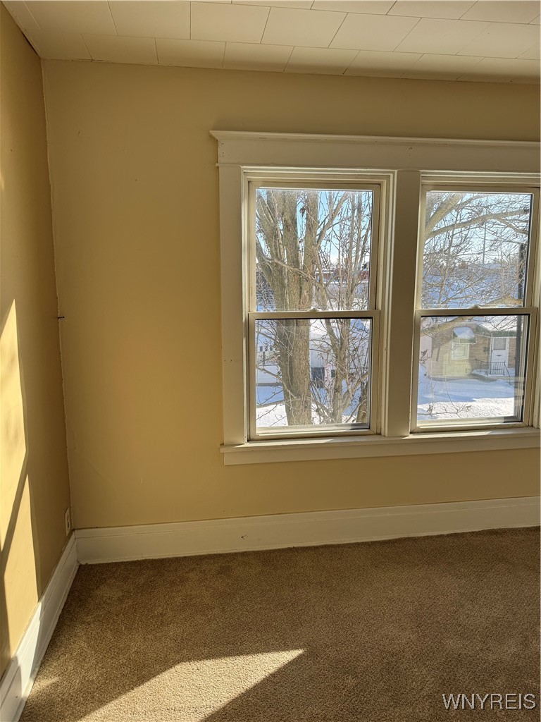 5 Humphrey Road Buffalo, NY 14207 - Photo 4 of 13