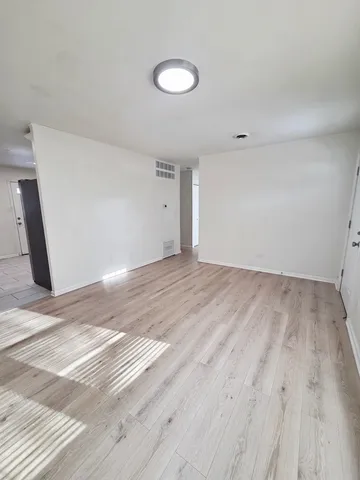 $1,625 | 2069 217th Street, Sauk Village, IL 60411