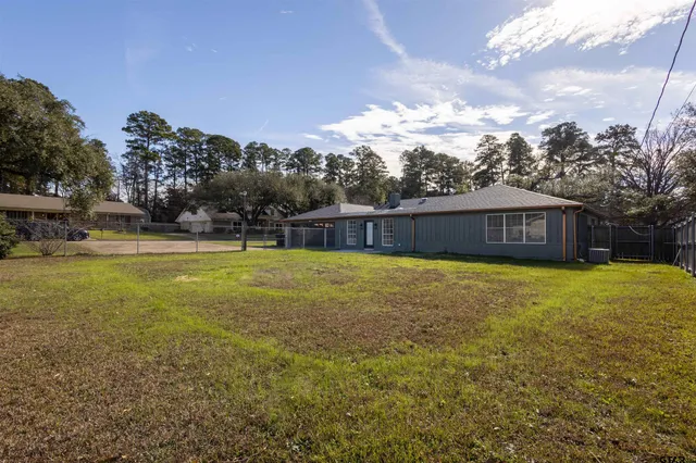 $400,000 | 1 Sioux Court, Longview, TX 75605