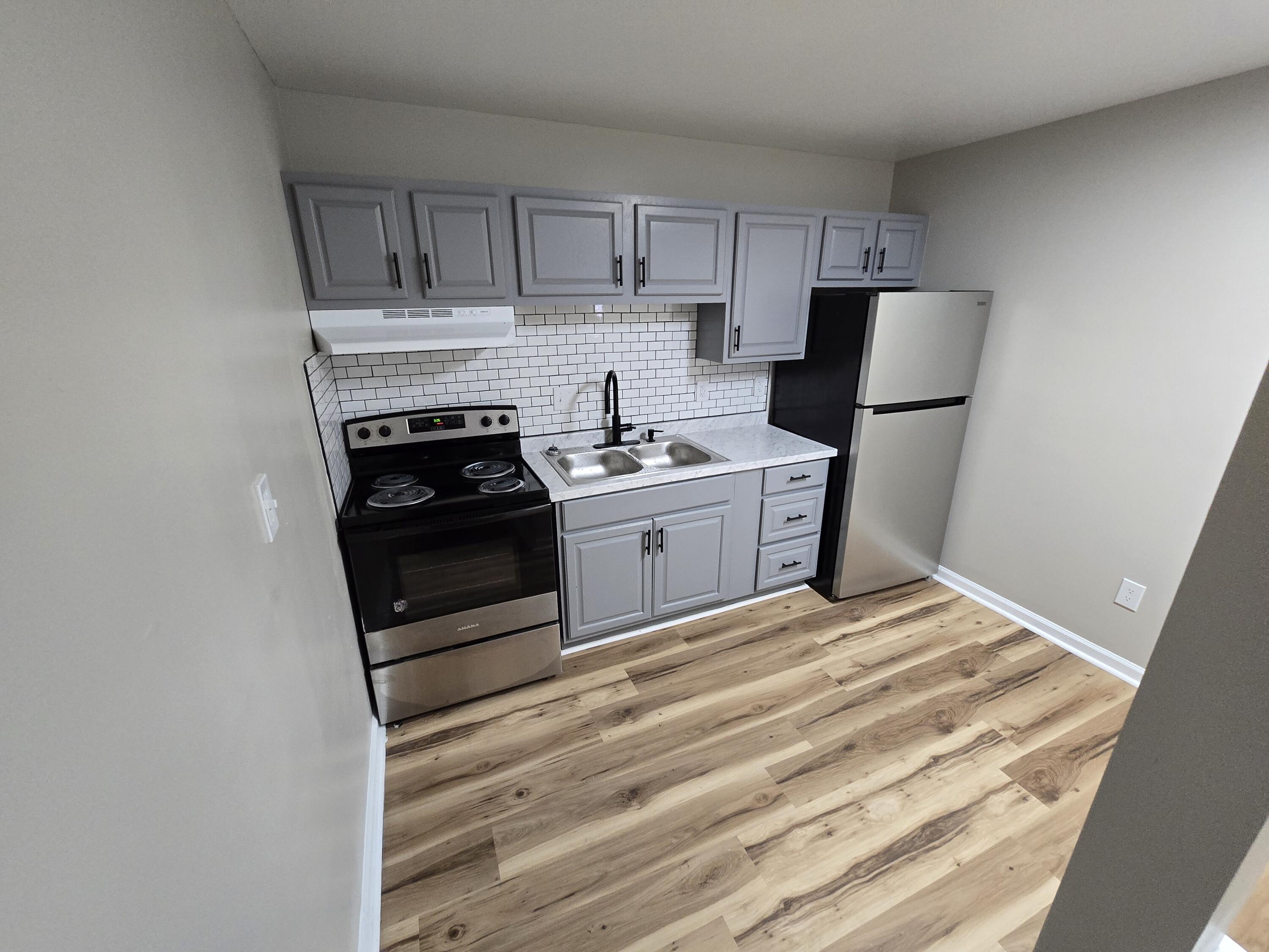 2626 Westover Avenue Southwest, Unit 2 Roanoke, VA 24015 - Photo 2 of 8 20251016_132450