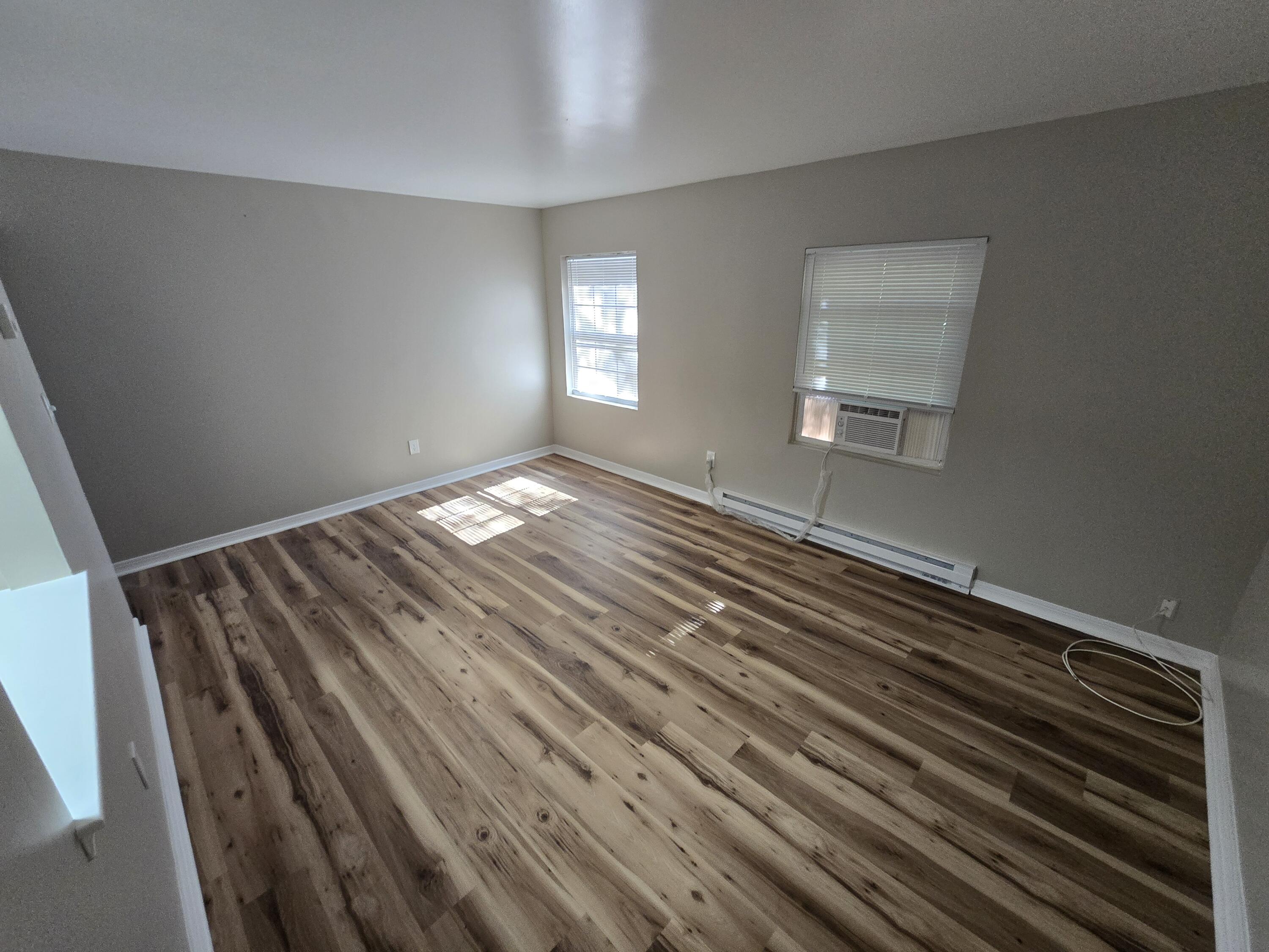 2626 Westover Avenue Southwest, Unit 2 Roanoke, VA 24015 - Photo 3 of 8 20251016_132514