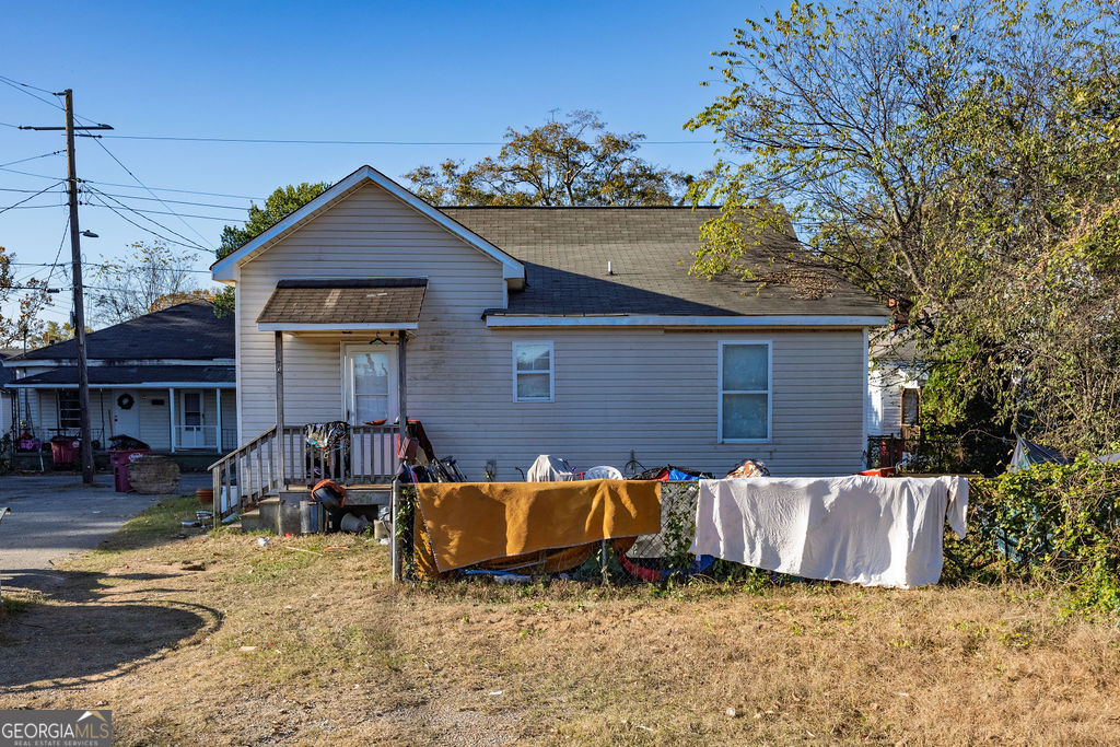 75 Short Street Macon, GA 31204 - Photo 3 of 23 a view of a house with yard and sitting area