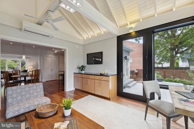 $1,357,500 | 622 19th Street South, Arlington, VA 22202