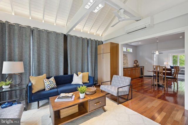 $1,357,500 | 622 19th Street South, Arlington, VA 22202