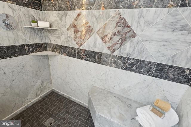 $1,357,500 | 622 19th Street South, Arlington, VA 22202