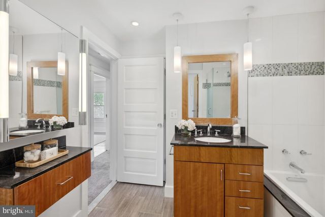 $1,357,500 | 622 19th Street South, Arlington, VA 22202