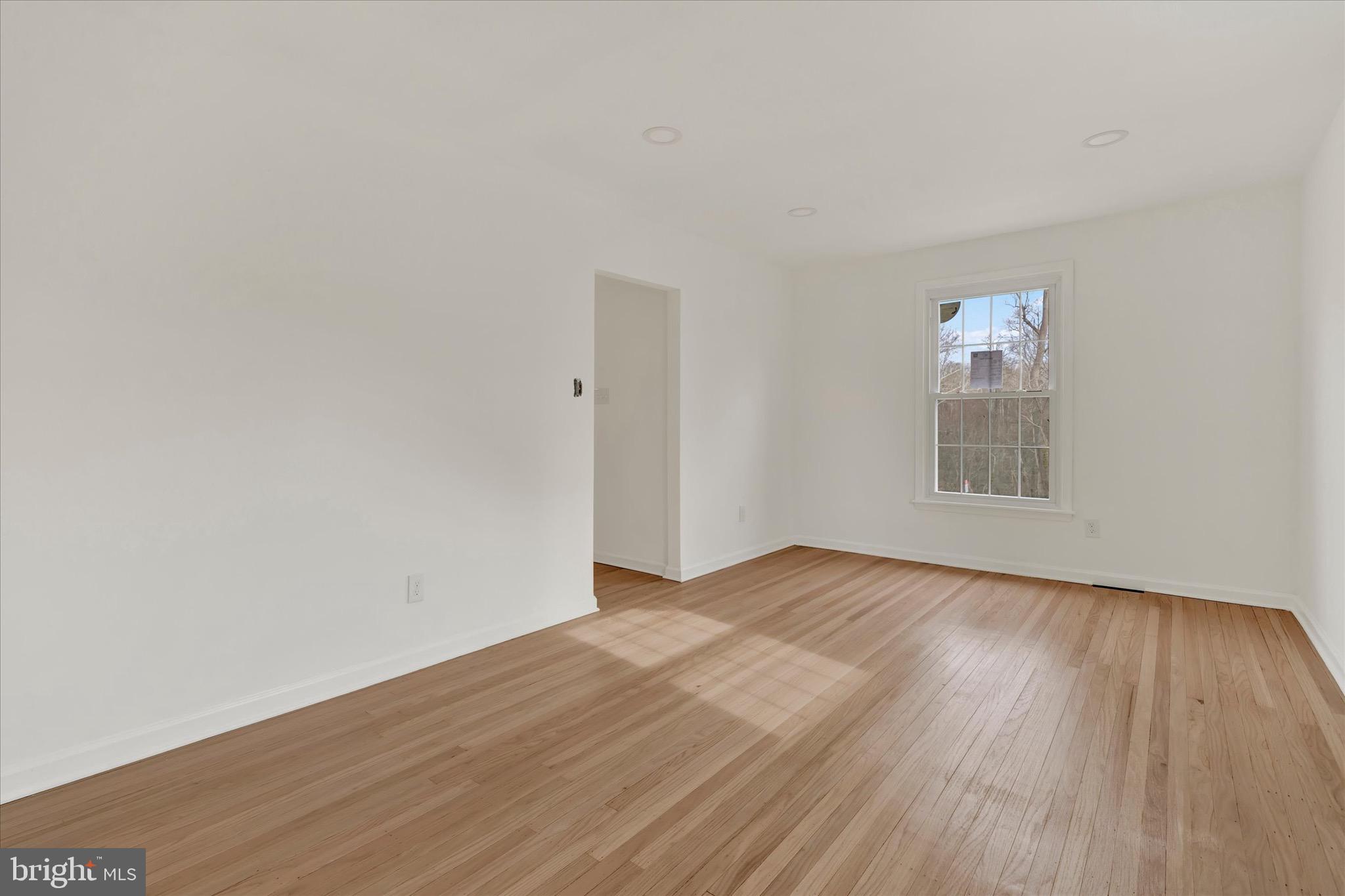 658 West Rolling Road Springfield, PA 19064 - Photo 16 of 53 1st floor flex room