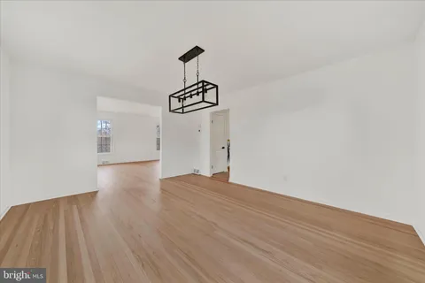 $725,000 | 658 West Rolling Road, Springfield, PA 19064