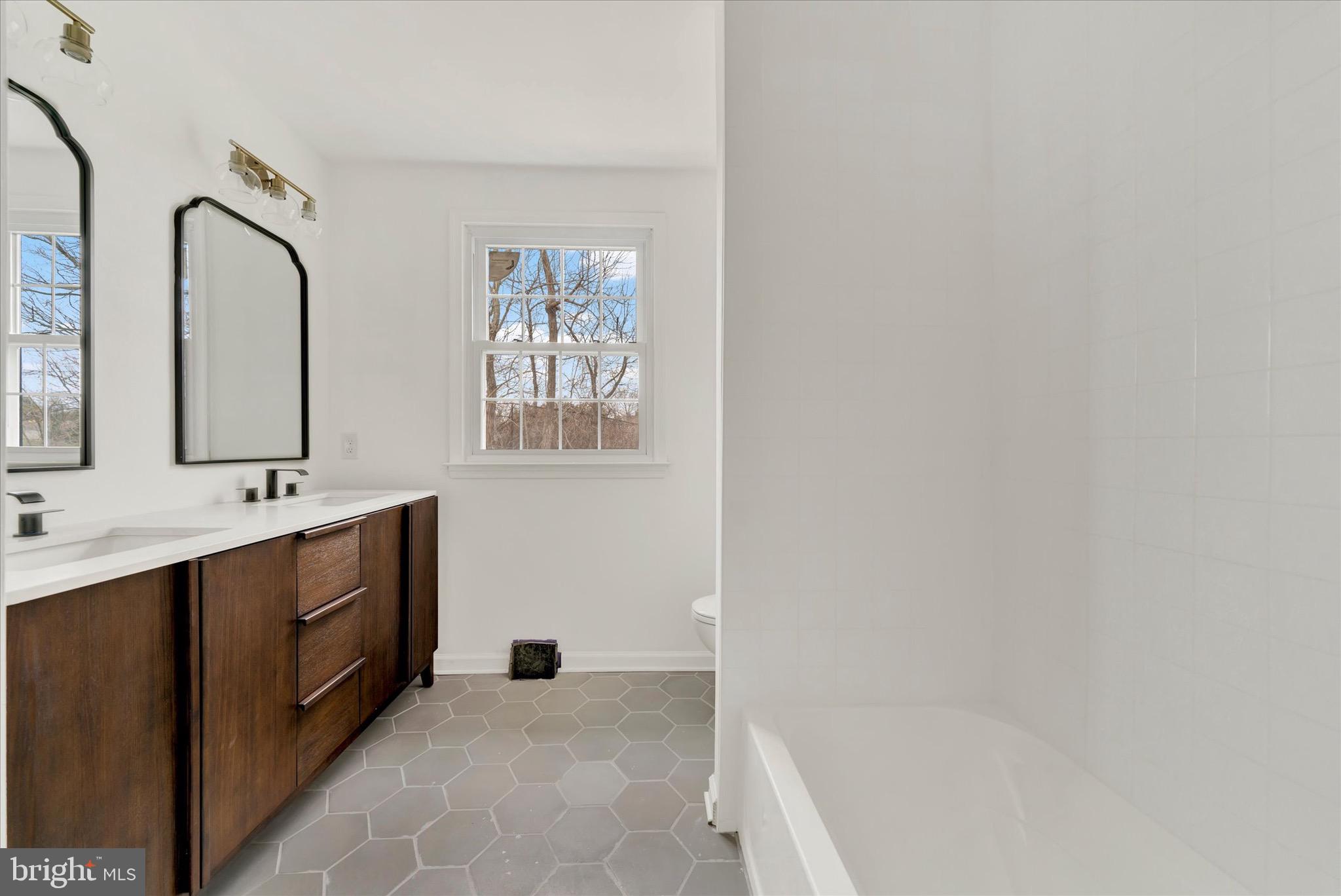 658 West Rolling Road Springfield, PA 19064 - Photo 28 of 53