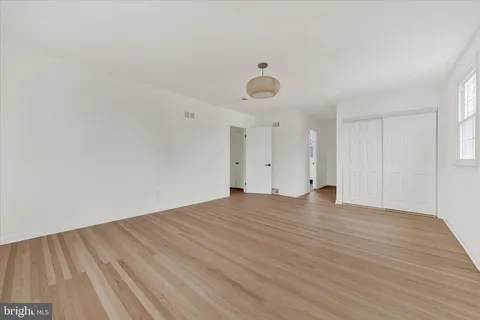 $725,000 | 658 West Rolling Road, Springfield, PA 19064