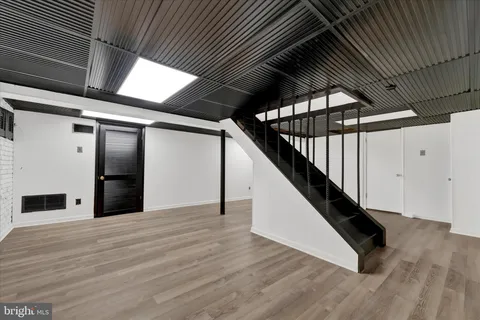 $725,000 | 658 West Rolling Road, Springfield, PA 19064