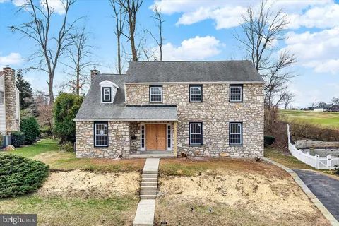 $725,000 | 658 West Rolling Road, Springfield, PA 19064