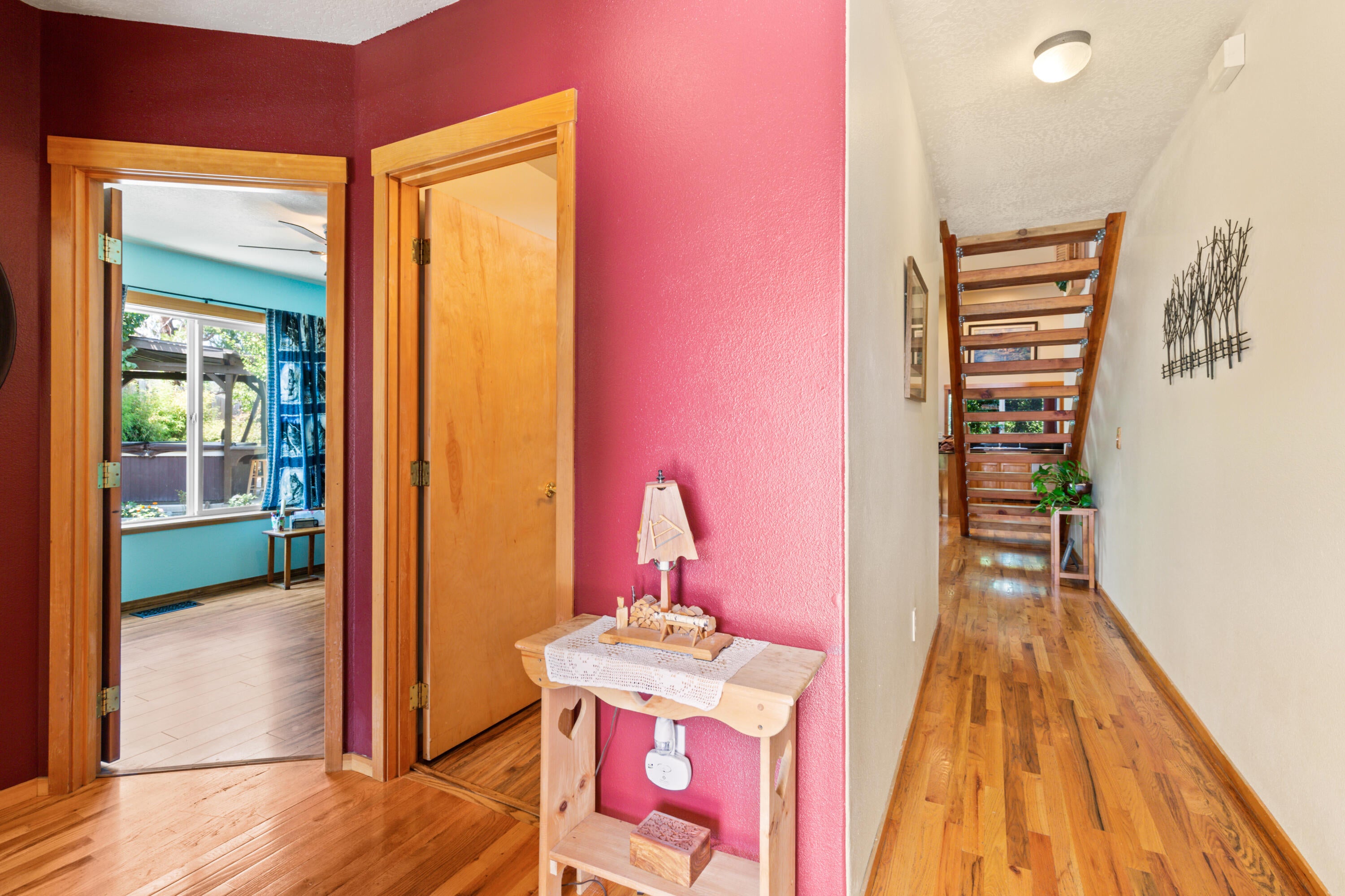 104 East Rapp Road Talent, OR 97540 - Photo 4 of 43 _AP_7067