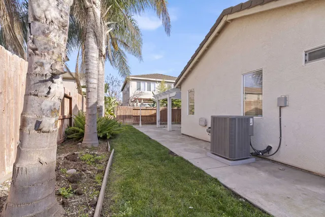 $489,800 | 2237 Clock Tower Court, Riverbank, CA 95367