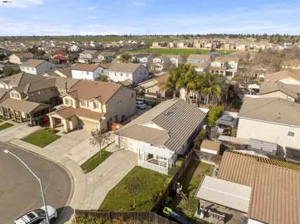 $489,800 | 2237 Clock Tower Court, Riverbank, CA 95367