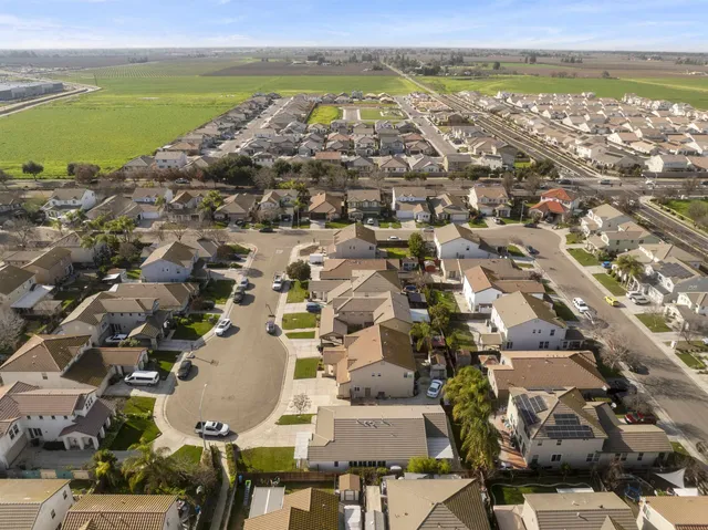 $489,800 | 2237 Clock Tower Court, Riverbank, CA 95367