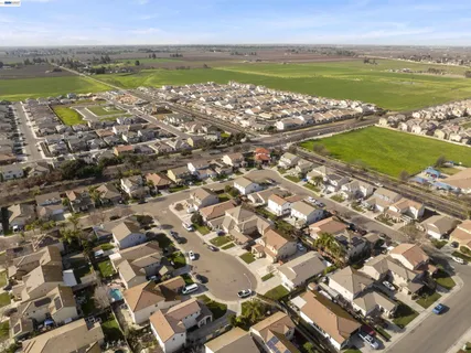 $489,800 | 2237 Clock Tower Court, Riverbank, CA 95367