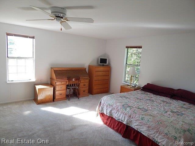 1050 Barneswood Lane Rochester, MI 48306 - Photo 8 of 15 mstr.bedroom.jpg
