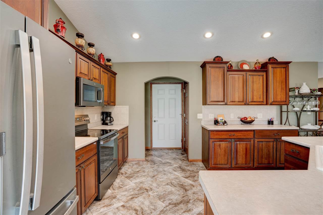1495 Ridgeview Avenue West Liberty, IA 52776 - Photo 8 of 48 Gallery Image 8